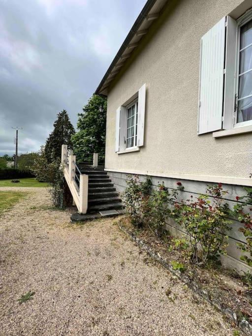 Gite De La Petite Fourmy Saint-Sulpice-les-Feuilles Eksteriør bilde